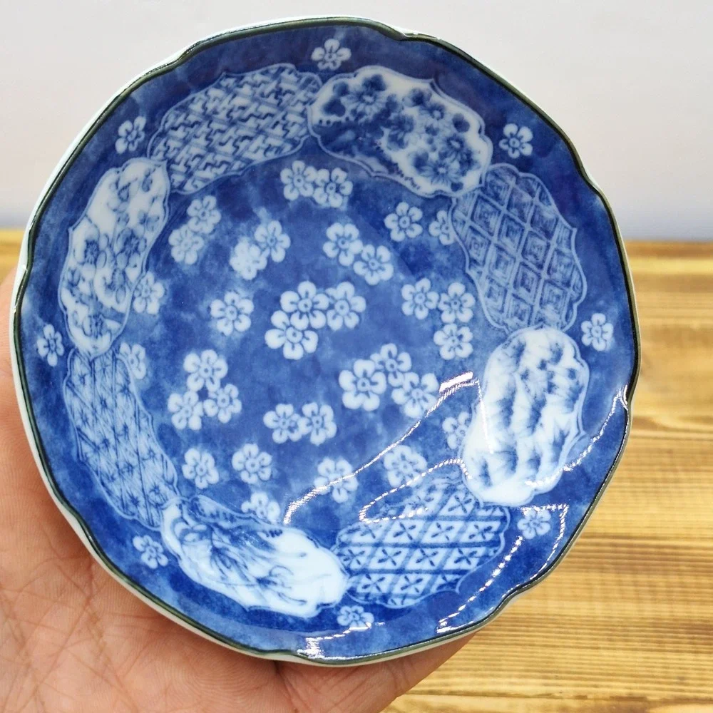 X2 Takahashi San Francisco Japan‎ Small Bowl Floral Blue and White 4.25